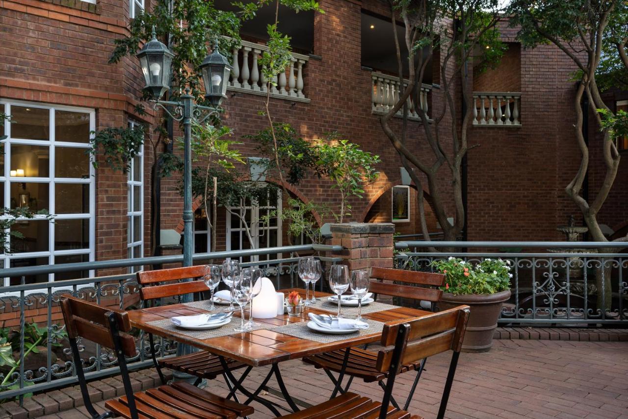 Premier Hotel Quatermain Йоханнесбург Экстерьер фото